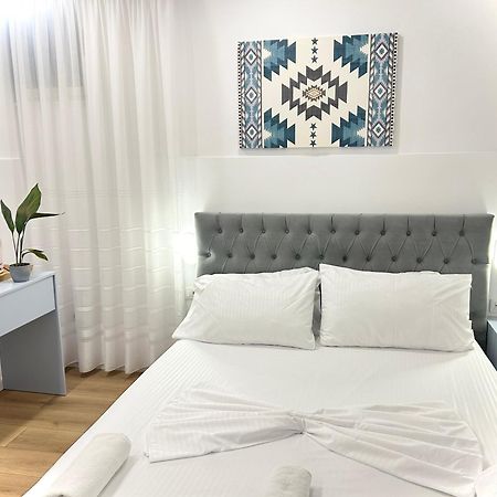 Tirana Square Hotel Esterno foto
