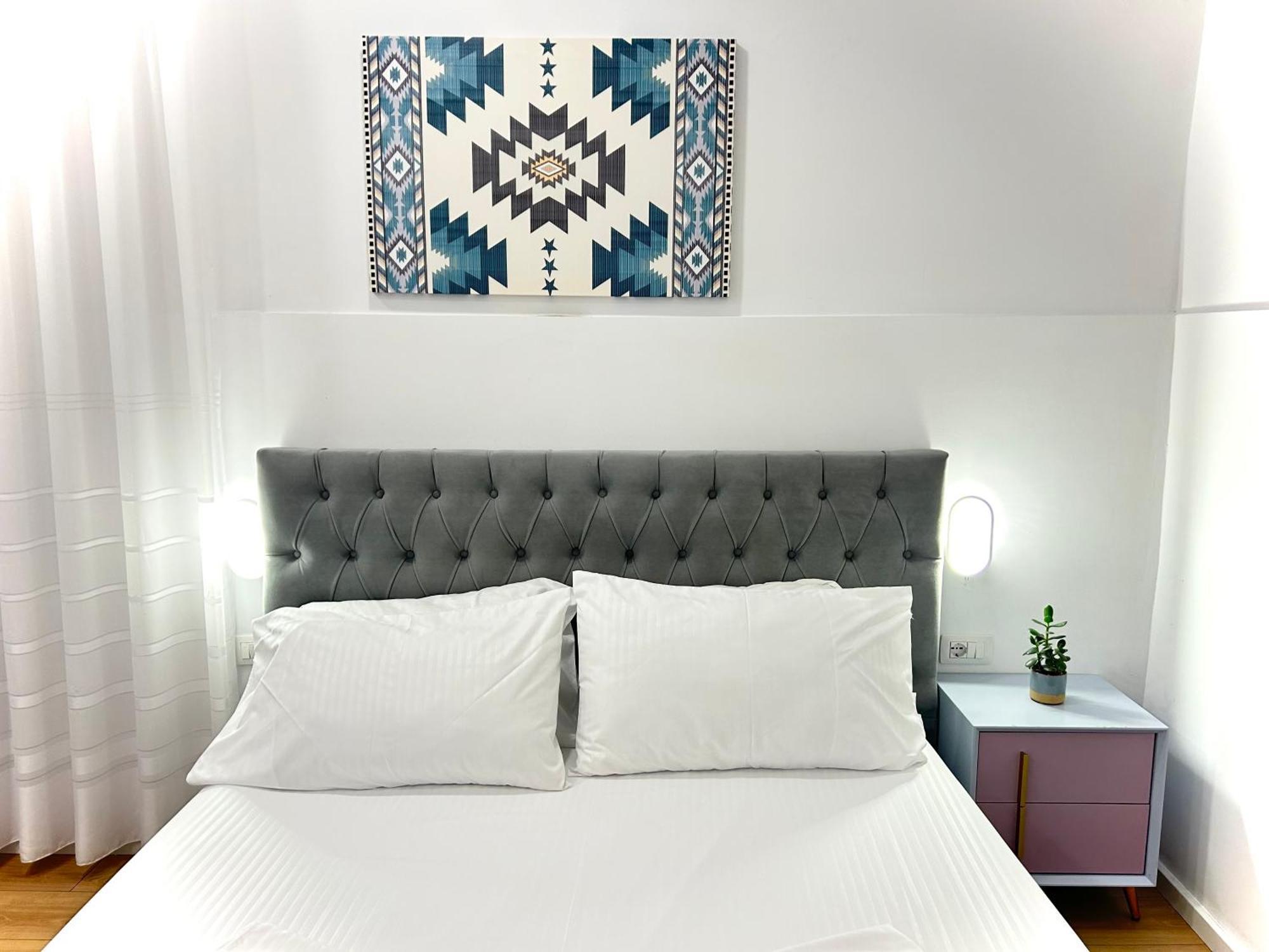 Tirana Square Hotel Esterno foto
