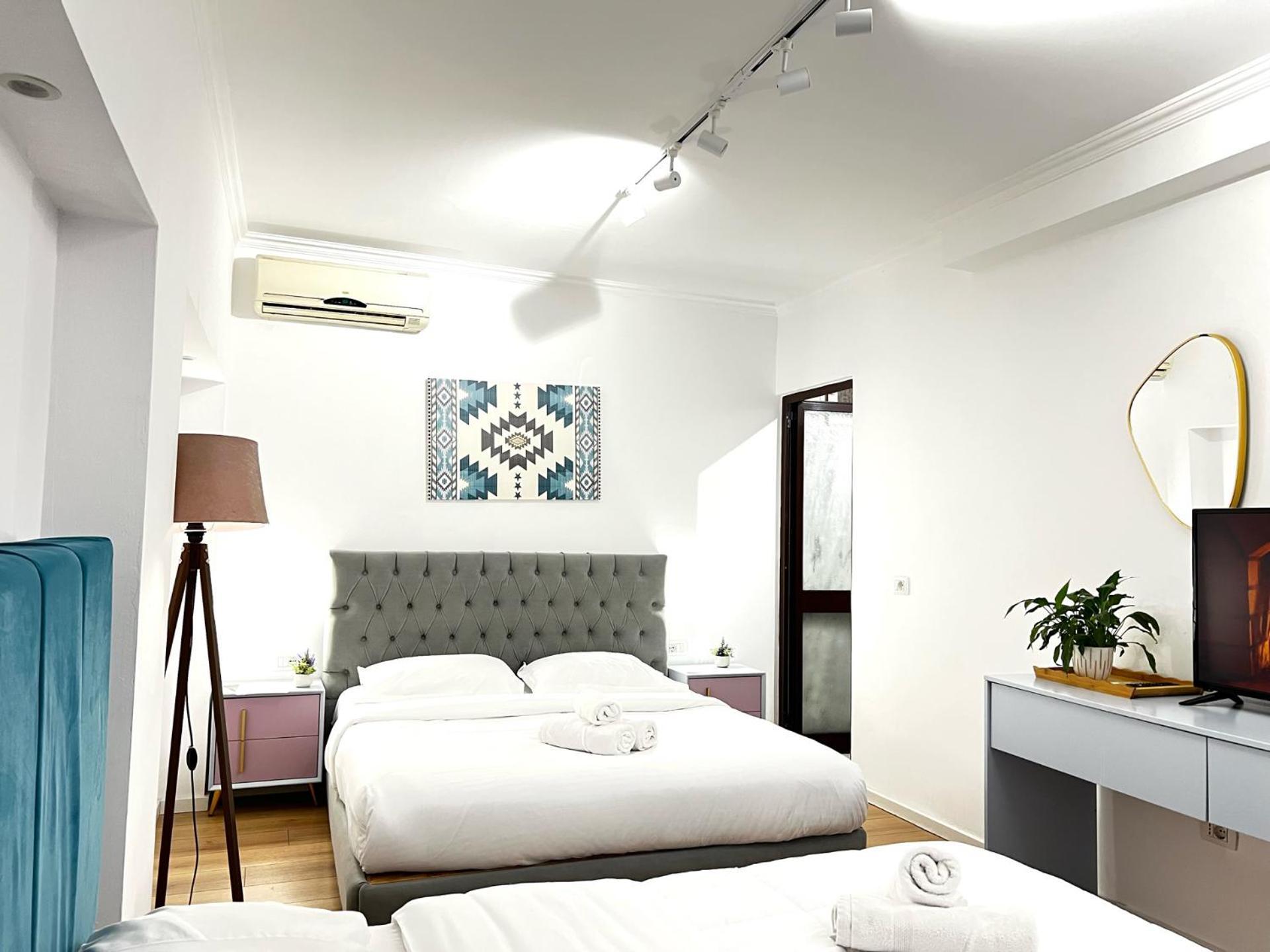 Tirana Square Hotel Esterno foto