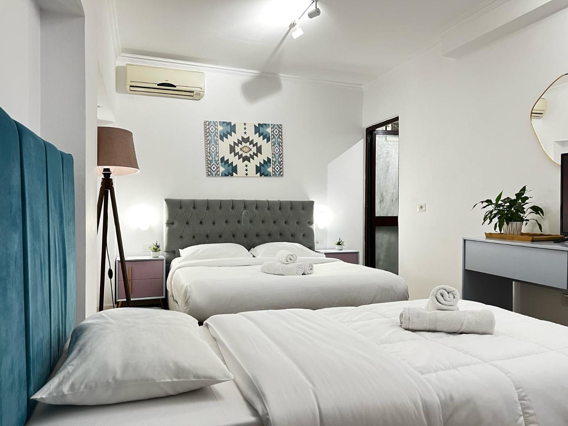 Tirana Square Hotel Esterno foto